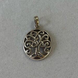 925 Sterling Silver Celtic Tree Of Life Small Circle Necklace Pendant Charm